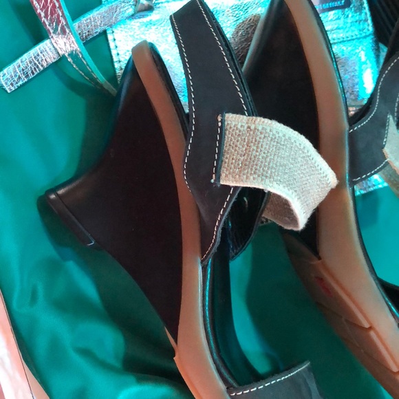 NEW VERTAN ITALIA FAB WEDGE SANDALS - Picture 2 of 3